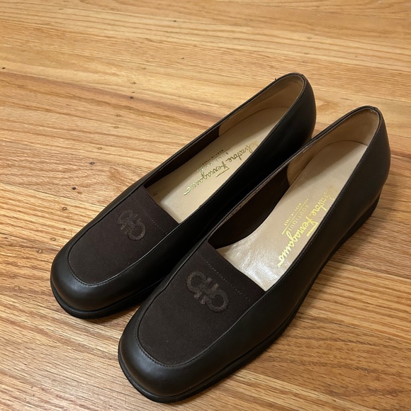 Women's Ferragamo Brown Loafers W8 - Picture 1 of 3